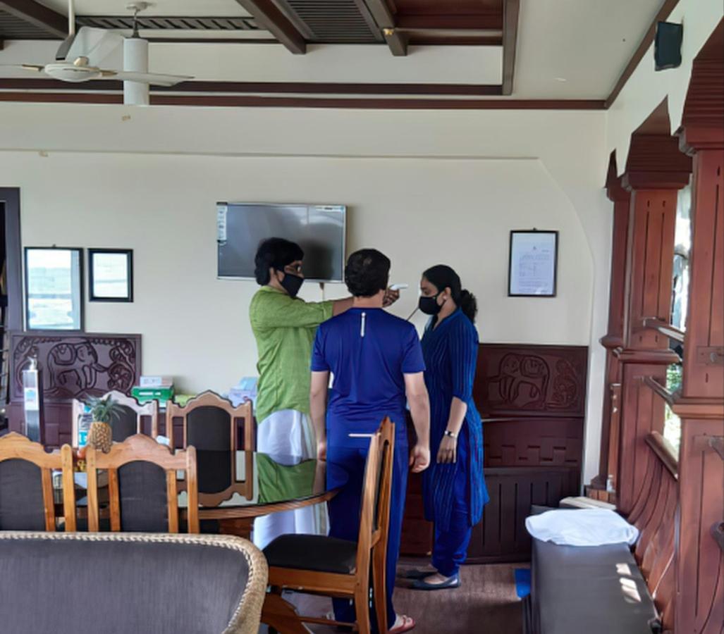 Aqua Castle Houseboat - By Aqua Jumbo Houseboats Hotel Alappuzha Luaran gambar